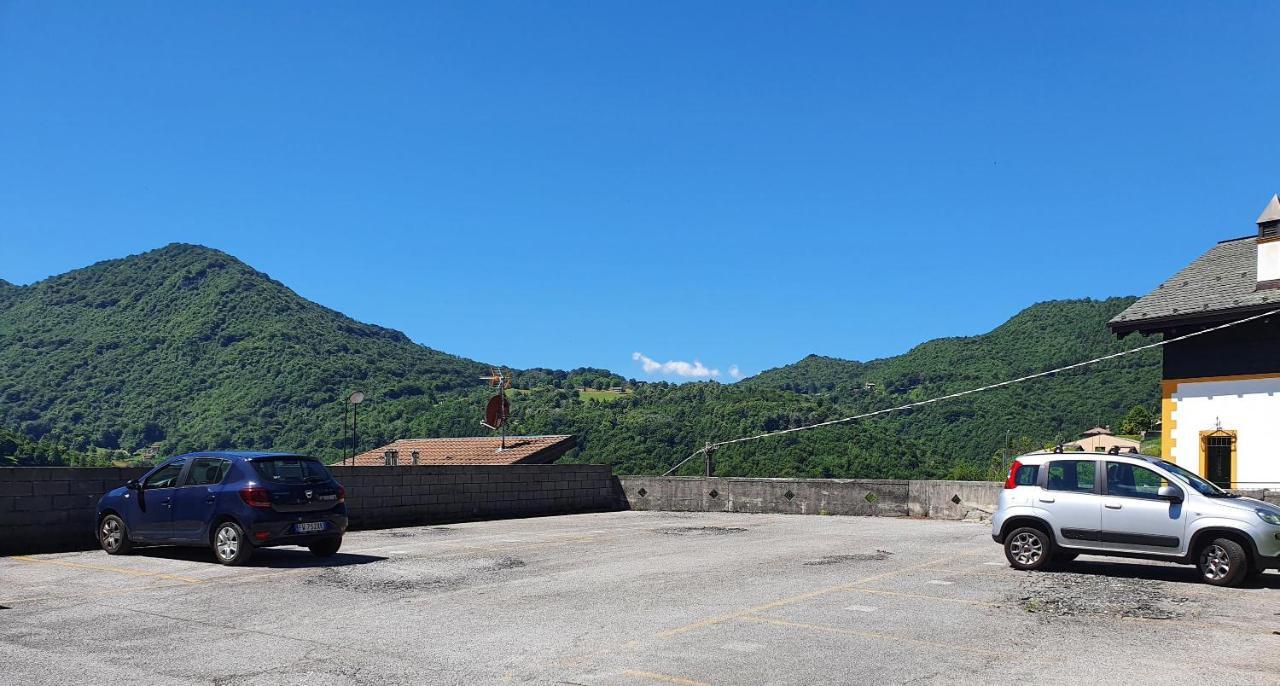 Mansarda Fra Monte E Lago Lägenhet Esino Lario Exteriör bild